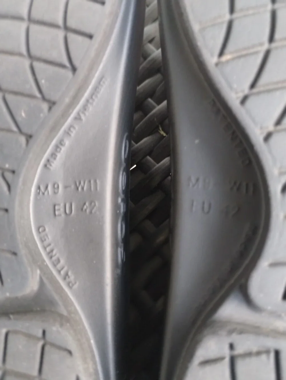 OOFOS OOriginal Recovery Sandals Black Men’s 9 Women’s 11 EU 42